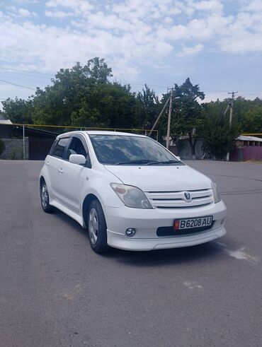 Toyota: Toyota ist: 2002 г., 1.3 л, Автомат, Бензин