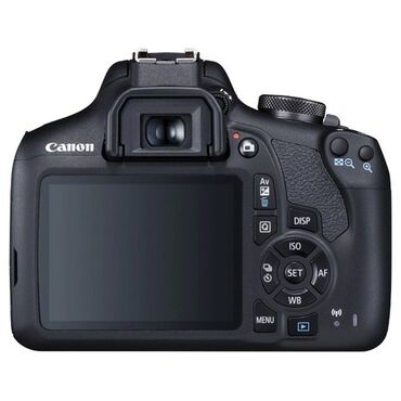 Фотоаппараты: Цифровой зеркальный фотоаппарат Canon EOS 2000D kit EF-S 18-55