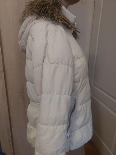 armani kacket: Jakna
Velicina 42
H&M
Cena povoljna 
800 dinara — 2