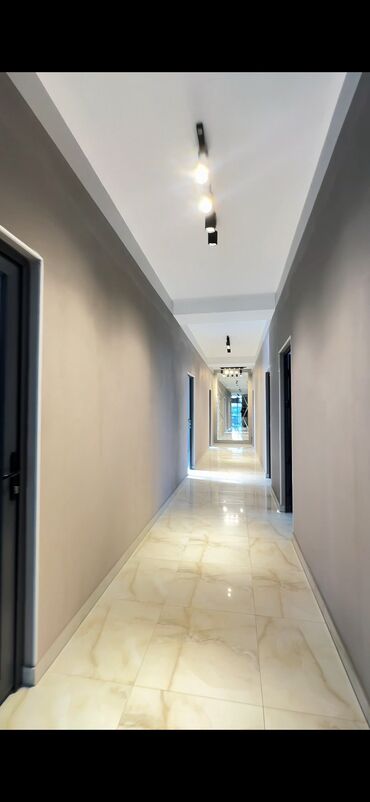 Офисы: Продаю Офис 237 м², С ремонтом, Без мебели, Бизнес центр, 3 этаж — 3