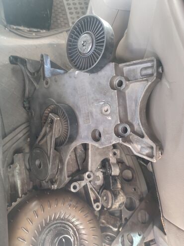 Другие детали для мотора: Запчасти для Ленд Ровер Фрилендер 1 детали двигателя. Имеется коробка — 10