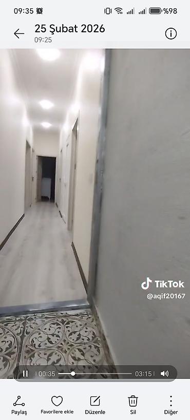 Həyət evləri və villaların satışı: Satılır: Həyət evi Xırdalanda Aff parkının girişində təcili olaraq — 9