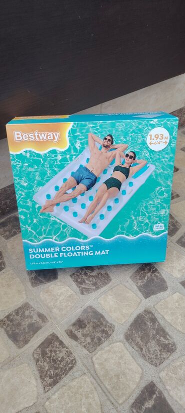 Hovuzlar: Boyukler ve ushaqlar ucun Deniz doshekleri ve fantanli baseynler 3 — 3