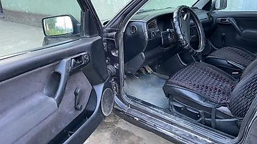 полироль авто: Volkswagen Vento: 1992 г., 1.8 л, Бензин, Седан — 7