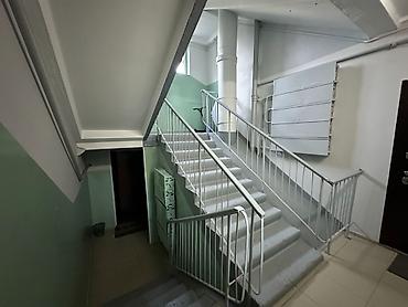 3 комнаты, 74 м², Юг-2 мкр 106 серия, 2 этаж, Старый ремонт