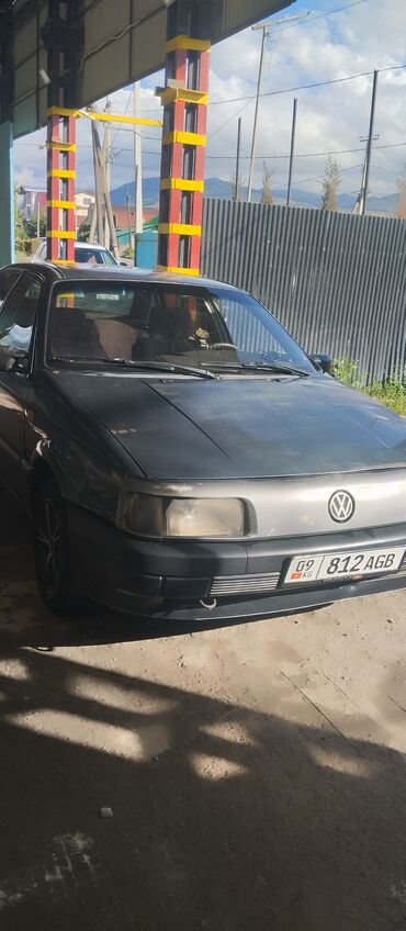 авто из южной кореи в наличии и под заказ: Volkswagen Passat: 1988 г., 1.8 л, Механика, Бензин, Седан