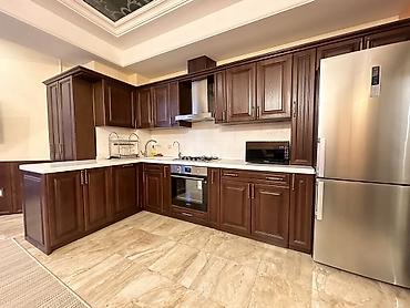 Долгосрочная аренда квартир: 3 комнаты, Агентство недвижимости, Без подселения, С мебелью полностью — 3