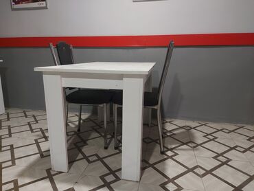 Masalar: Qonaq masası, Açılmayan, Dördbucaq masa