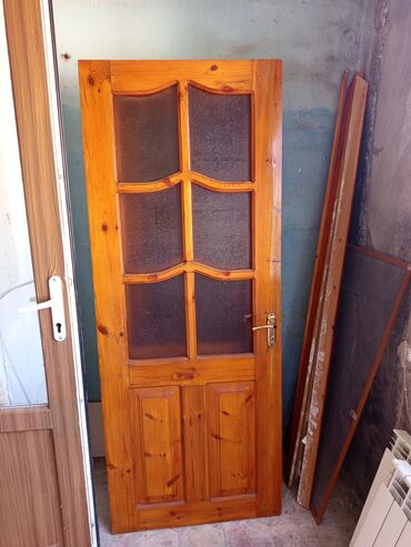 heyet evleri ucun pillekenler: Məhsul: Şüşəli taxta iç qapı dəsti - Material: təbii ağac (laklı)