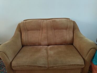 угловой диван кресла: Угловой диван, цвет - Желтый, Б/у