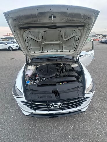 Hyundai: Hyundai Sonata: 2020 г., Бензин, Седан — 3
