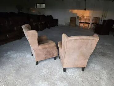 Fotelje: Odlicno stanje. Cena po komadu — 9