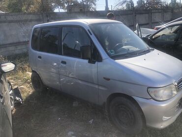 Daihatsu: Daihatsu Move: 2002 г., 1 л, Механика, Бензин