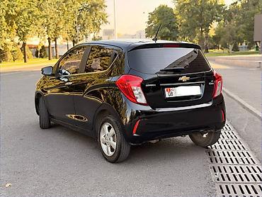 Продажа авто: Chevrolet Spark: 2016 г., 1 л, Вариатор, Бензин, Хэтчбэк — 5