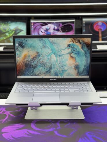 Ноутбуки: Ноутбук, Asus, 8 ГБ ОЗУ, Intel Core i3, 15.6 ", Для несложных задач, память SSD