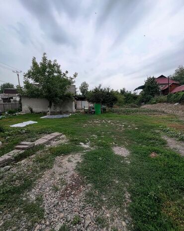 сдаю дом на длительный срок рядом просп жибек жолу бишкек: Дом, 60 м², 4 комнаты, Собственник, Старый ремонт