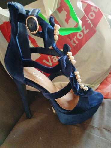 ženske torbe david jones torbice: Sandals, Graceland, 36