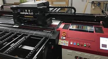 Типография үчүн жабдуулар: Продаю уф принтер agfa anapurna для печати материалах (шириной до 2,05 — 3