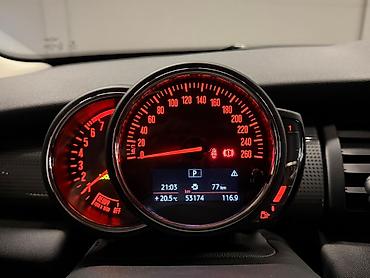 Mini: Mini Cooper: 2018 г., 2 л, Автомат, Бензин, Хэтчбэк — 7
