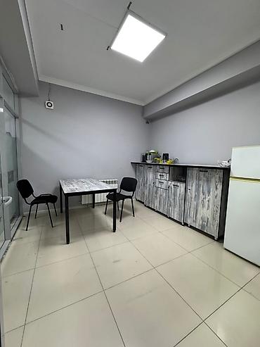 Аренда офисов: Аренда офисов, 150 м², В жилом комплексе, 1 линия, С отдельной кухней, С отдельным входом — 4