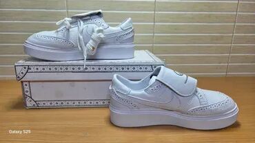 Women's Sneakers and athletic shoes: Nike, 38, bоја - Bela — 2