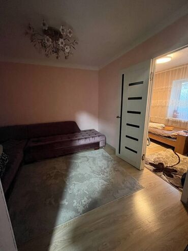 сдаю квартиру в районе пишпек: 2 комнаты, 29 м², Хрущевка, 1 этаж, Косметический ремонт