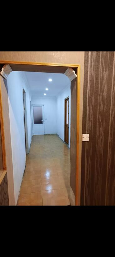 Həyət evləri və villaların satışı: 4 otaqlı, 180 kv. m, Orta təmir -da lalafo.az — 18 Həyət evləri və villaların satışı: 4 otaqlı, 180 kv. m, Orta təmir — 18