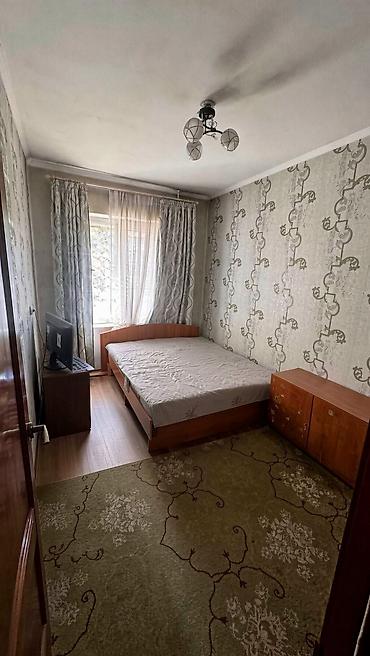 дом кут: 3 комнаты, 62 м², 105 серия, 1 этаж — 6