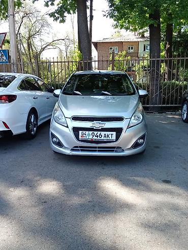 Chevrolet: Chevrolet Spark: 2015 г., 1 л, Бензин, Хэтчбэк — 2