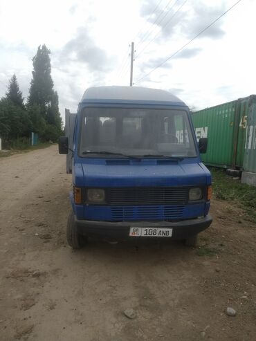 штампы ваз: Mercedes-Benz T1: 1991 г., 2.4 л, Механика, Дизель