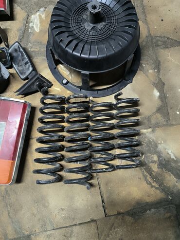 Digər avtomobil ehtiyat hissələri: QARAJDAN SATIŞ🚗 Maşın əşyaları qarışıq, müxtəlif modellər üçün — kimə — 4