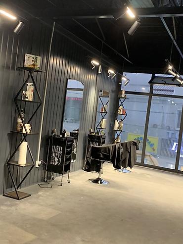 Другое оборудование для салонов красоты: Парикмахерские рабочие места в современном стиле loft Нужен мастер — 1