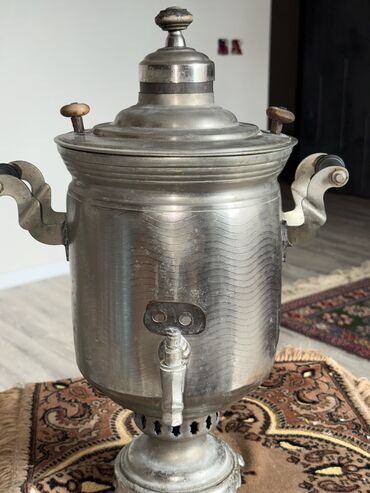 Samovarlar: İşlənmiş Od Samovar, 5 l, Ünvandan götürmə