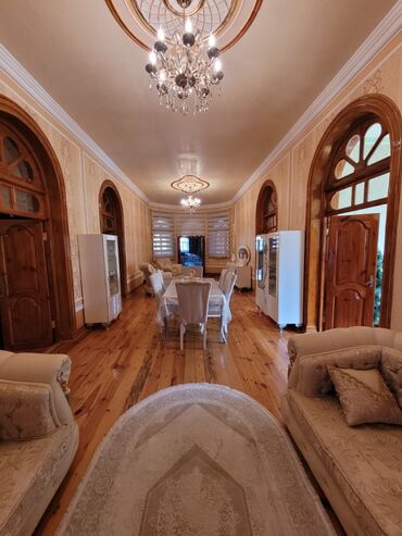 Binalar: Muxtar Hacıyevdə 8 sotda 2 mərtəbəli 10 otaqlı tam təmirli həyət evi -da lalafo.az — 13 Binalar: Muxtar Hacıyevdə 8 sotda 2 mərtəbəli 10 otaqlı tam təmirli həyət evi — 13