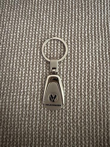 авто брелок: Брелок для ключей Volkswagen, металлический Логотип отклеился, из-за — 1