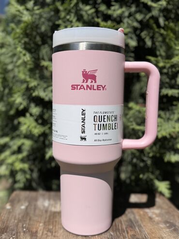 Стаканы: Термокружка Stanley😍😍😍 Объем 1,18л и 0,8л Все цвета в наличии Держит — 17