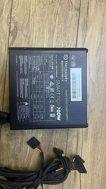 rx 560: Qida bloku Thermaltake, 700 W, İşlənmiş — 2