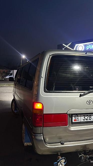 авари: Toyota Hiace: 2003 г., 2.5 л, Механика, Газ, Минивэн — 4