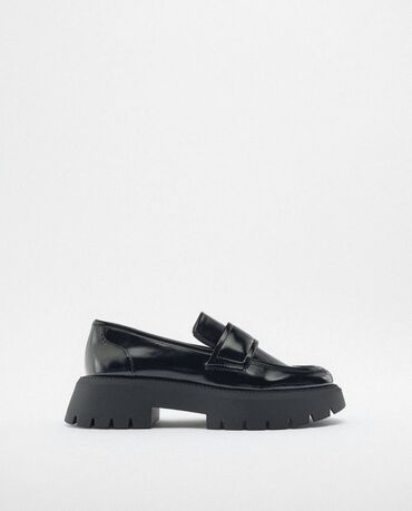 ботинки зимние 39 размера: Лоферы от фирмы Зара