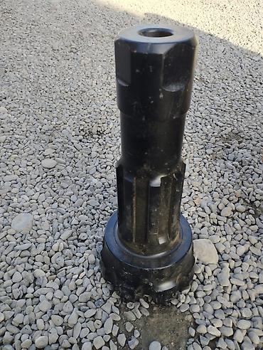 Буры: Буровая коронка по горным породам (ударно-вращательное бурение). - — 7