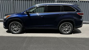 Toyota: Toyota Highlander: 2015 г., 3.5 л, Типтроник, Бензин, Кроссовер