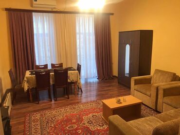 Uzunmüddətli kirayə mənzillər: Nəsimi rayonu,28 may metrosu,28 Mollun yanında yerləşən3 mərtəbəli — 1