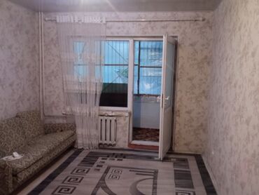 купить комнату в центре: 1 бөлмө, Менчик ээси, Чогуу жашоосу жок, Толугу менен эмереги бар