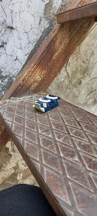 kamaz radiator: Mini LEGO model – mavi rəngli mikro maşın/hovercraft konstruksiyası - — 2