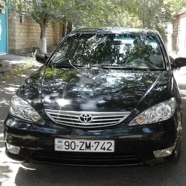 Faralar: Toyota Camry 2005-ci il. Duman elehine fara sağ teref 90azn