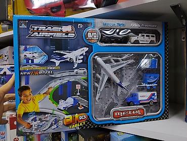 Игрушки: Игровой набор «Track Airfield» — аэропорт с трассой - Тематика — 1