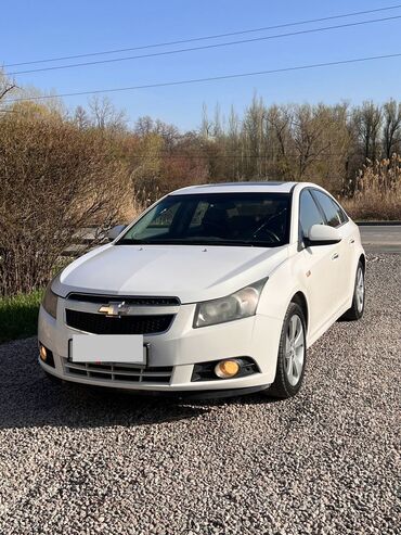 купить бу шины в бишкеке: Chevrolet Cruze: 2009 г., 1.6 л, Автоматические, Бензин, Хэтчбэк