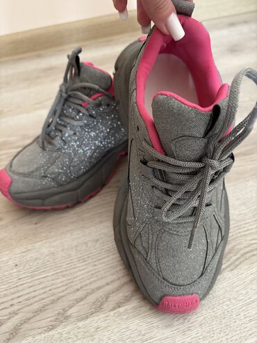 sport ket: Balenciaga, Ölçü: 38, Yeni