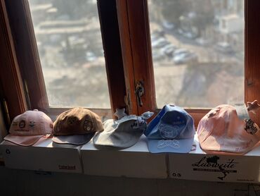 Baş geyimləri: Maya dəyərindən aşağı, yaz yay üçün uşağ papağları satılır. Satışları — 7