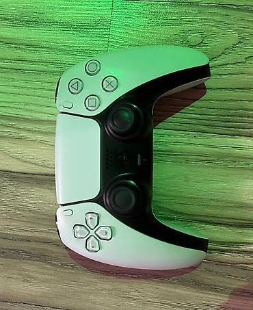 PS5 (Sony PlayStation 5): PlayStation 5 (PS5) oyun konsolu + DualSense idarəetmə pultu - — 3